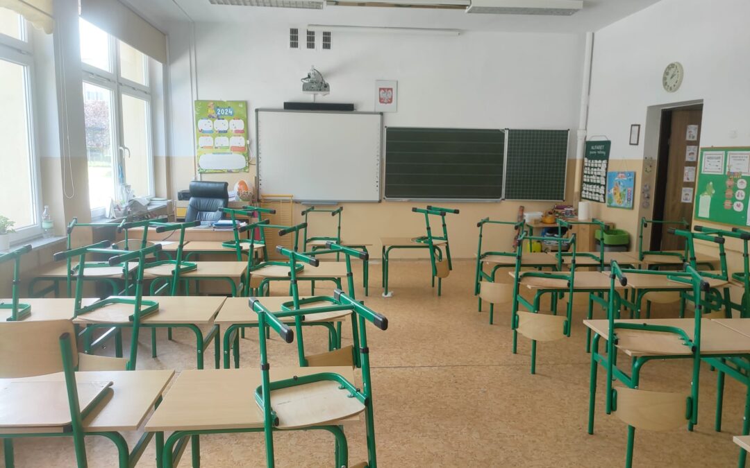 DZIEŃ PUSTEJ KLASY :-)